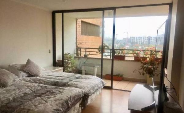 Las Condes, Impecable departamento en noveno piso